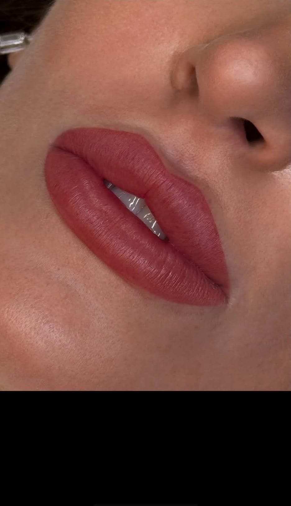Lip Blush — example 12